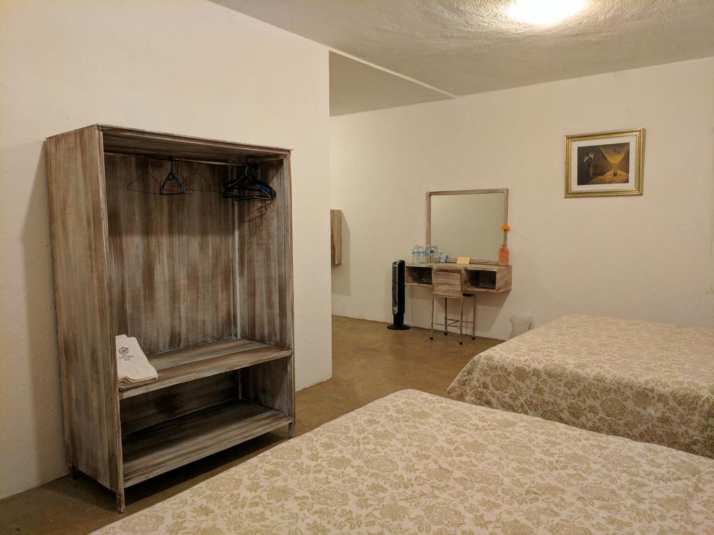 Hotel Atuaraa テポストラン エクステリア 写真